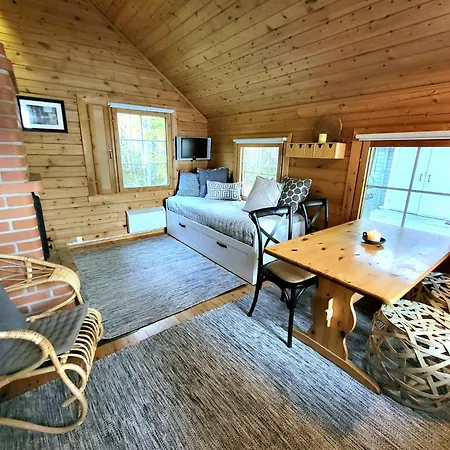 Arctic House Miekojaervi Sirkkakoski