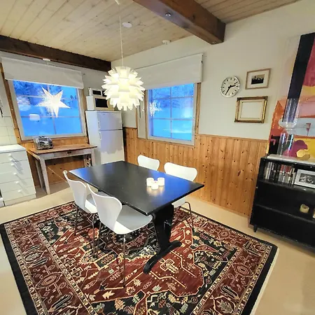 Arctic House Miekojaervi Villa *