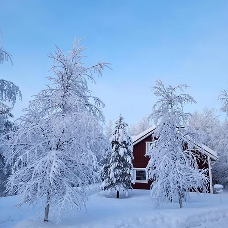 Arctic House Miekojaervi
