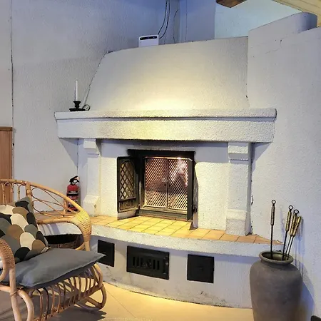 Arctic House Miekojaervi Villa *